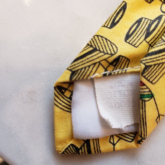 Biaggiotti Yellow and Black Race Car Tie - Picture 4 of 6